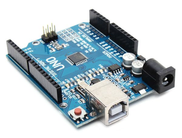 Arduino UNO (ATmega328P-AU) ontwikkel board (Funduino) bovenkant schuin 02
